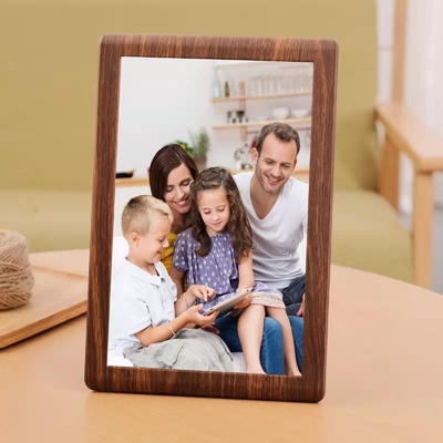10.1 pouces Smart WiFi Digital Photo Frame HD IPS LCD 1280x800 Résolution 16 Go de stockage de musique en plastique partagé par le biais de l'application Frameo